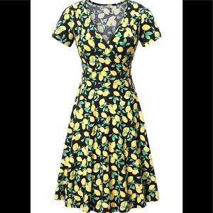 Lemon sundress nursing friendly